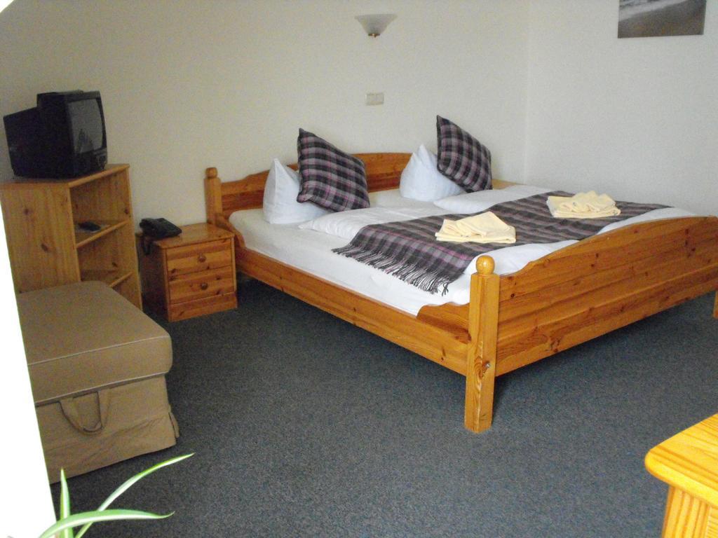 Landhotel Possendorf Βαϊμάρη Δωμάτιο φωτογραφία